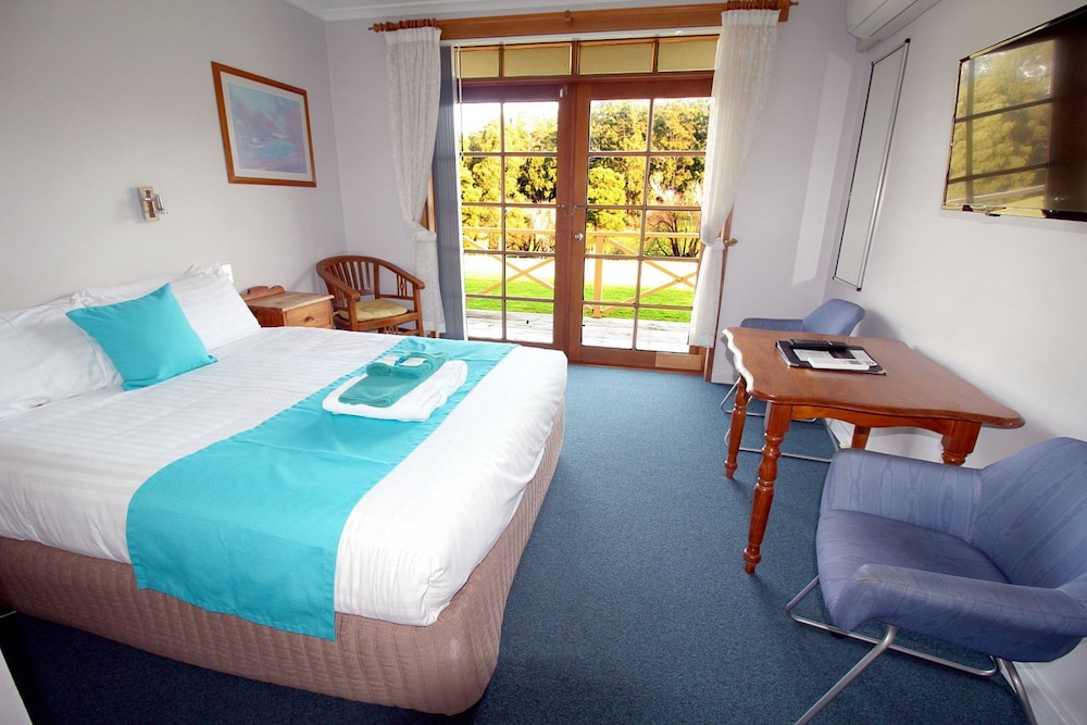 PORT ARTHUR MOTOR INN 13/37