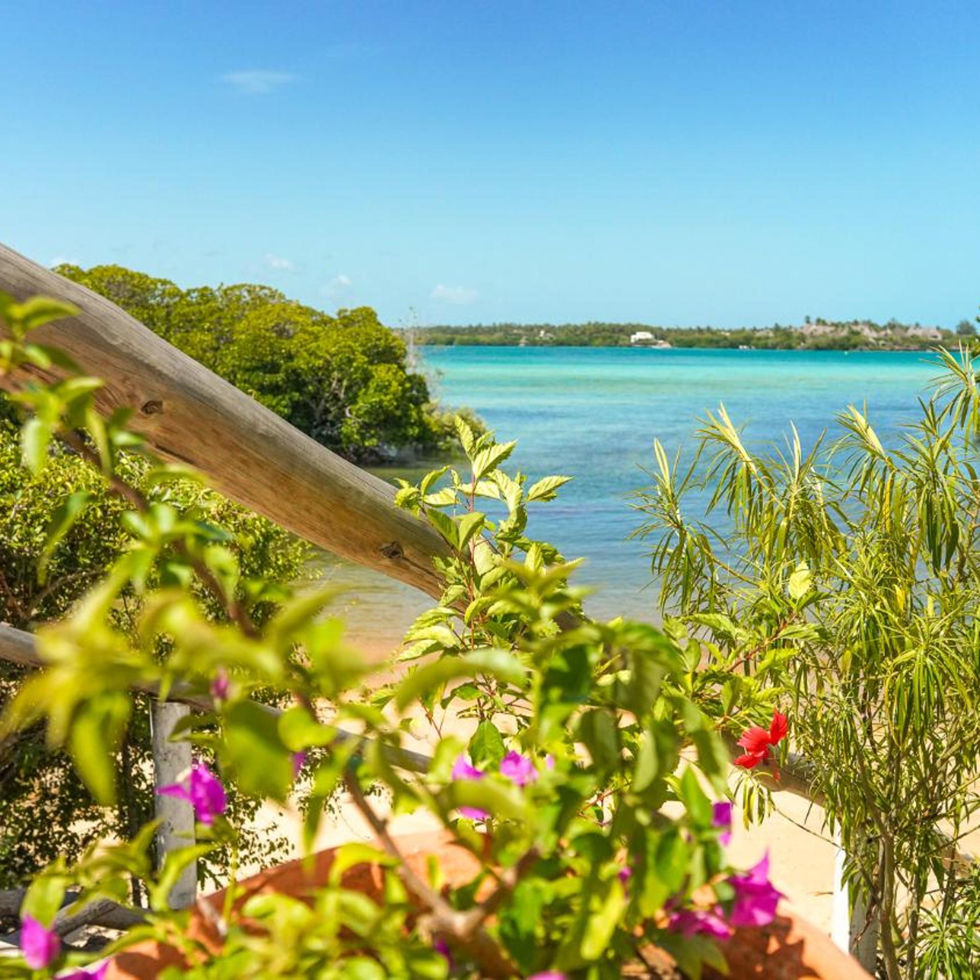 Merry Crab Cove Beach Resort 53/54