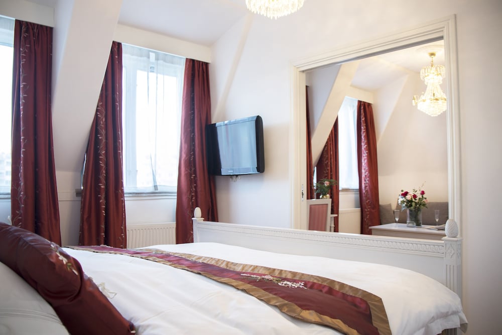 Brommavik Hotel First Partner 12/49