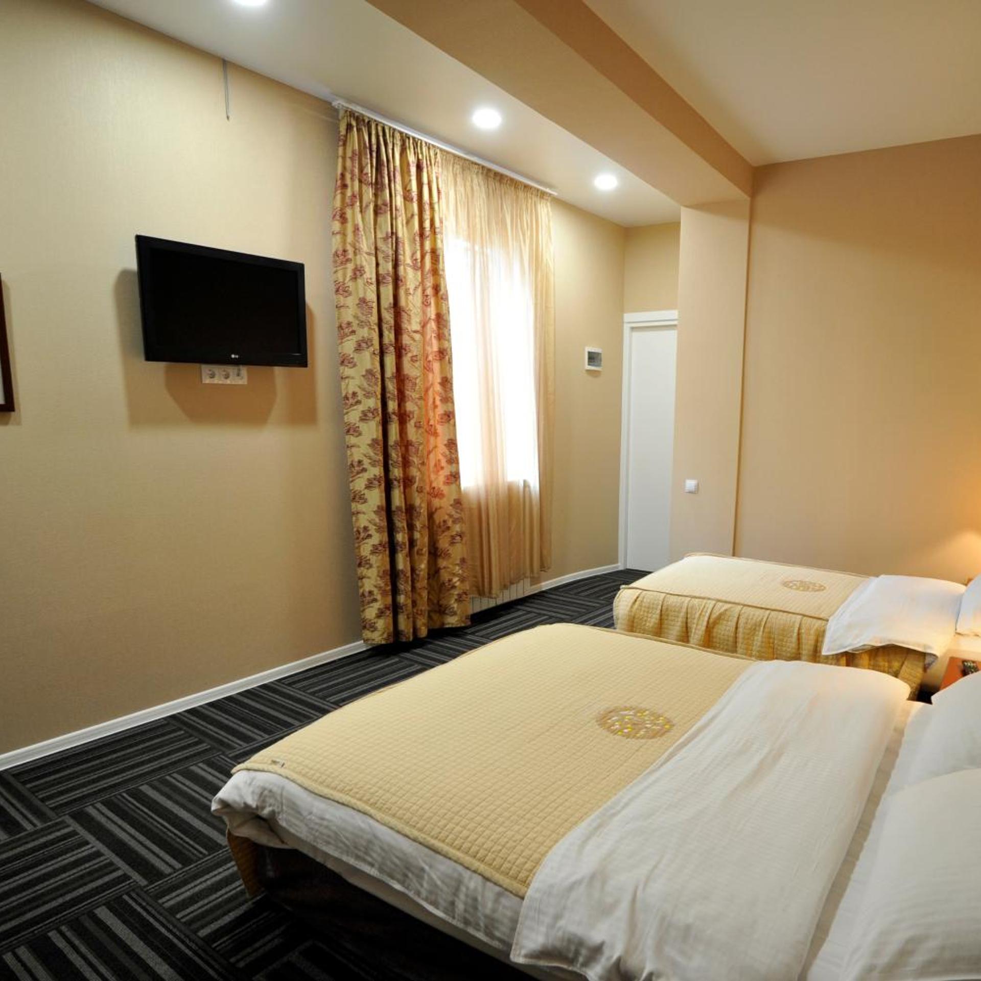 ZP HOTEL 17/45