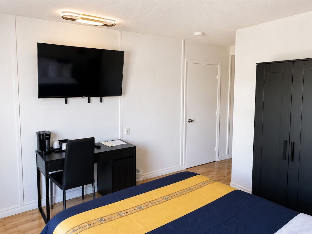 Harbourview Inn, SureStay Collection by Best Western 38/49