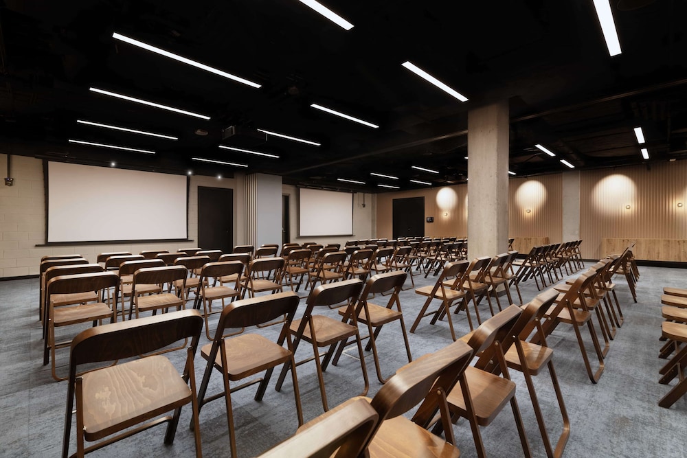 Barcelo Warsaw Powisle 38/49