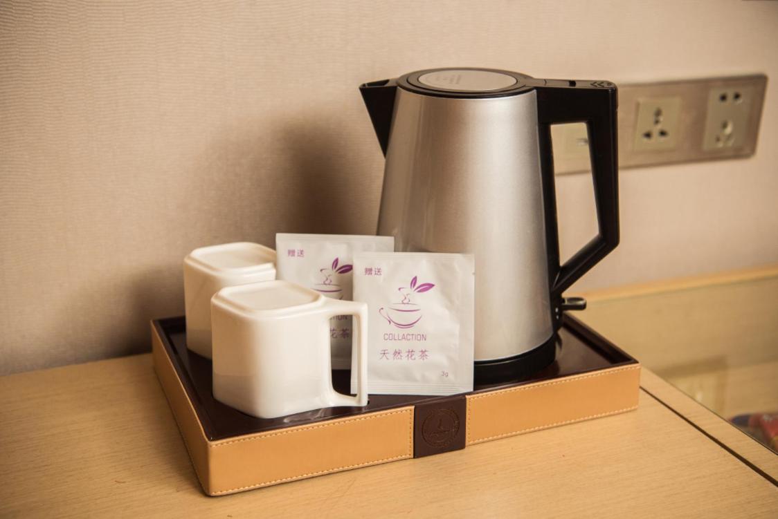 Lavande Hotel Shenzhen Shiyan Bus Station 24/49