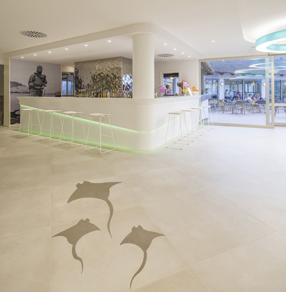Marvell Club Aparthotel 12/64