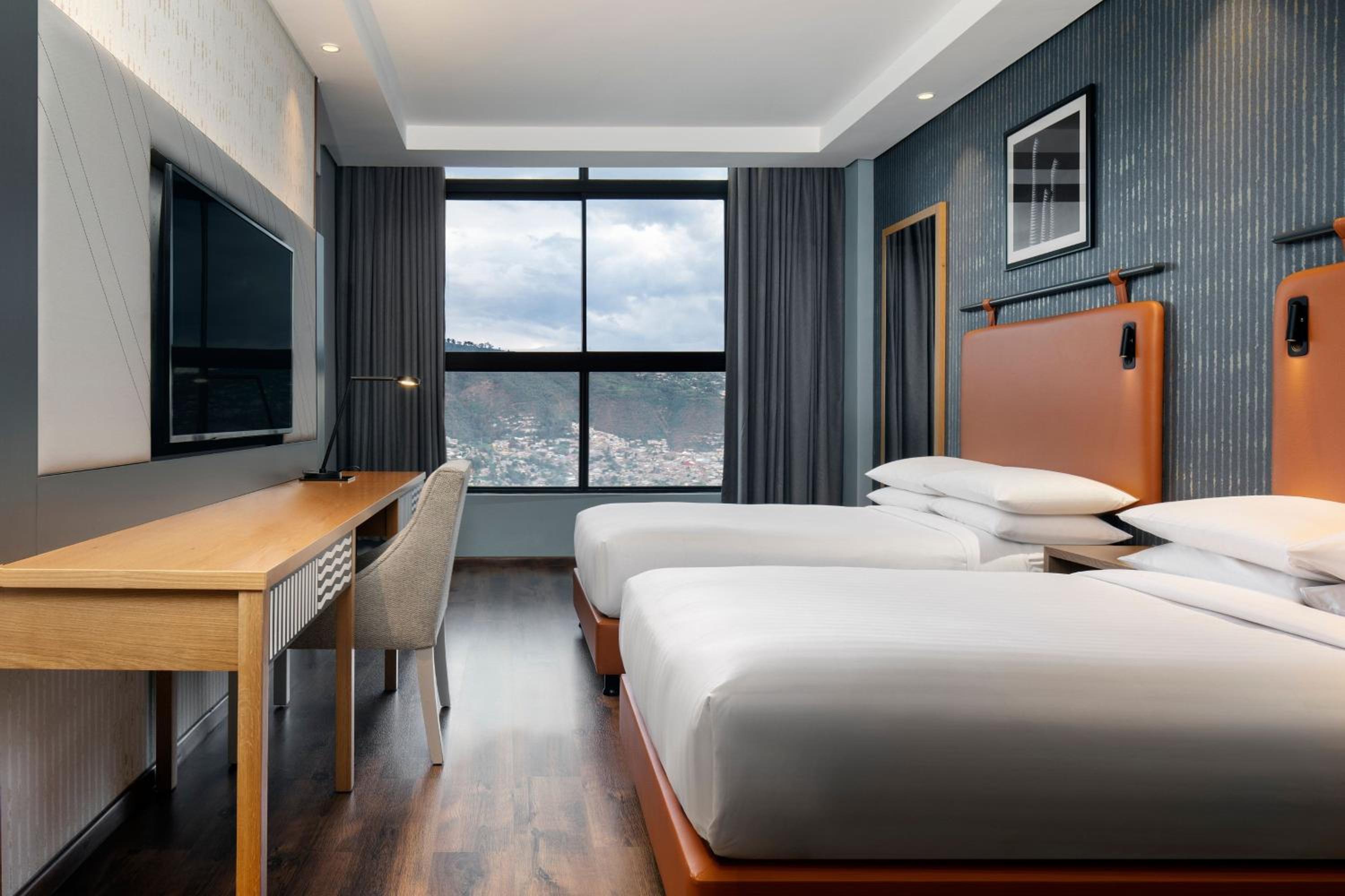 Room, 2 Double Beds, Inland View