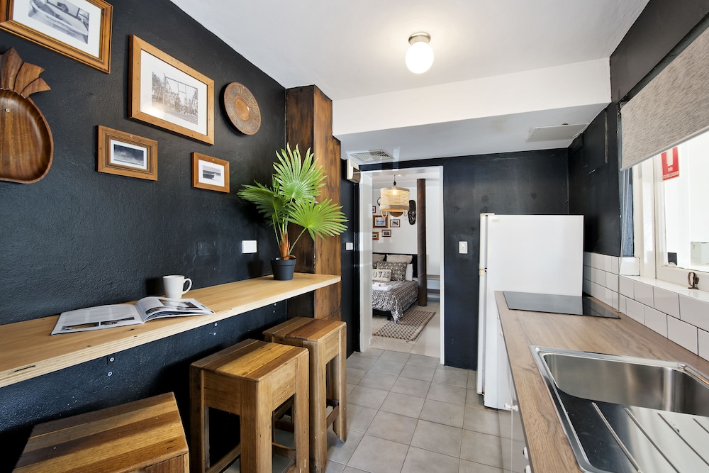 Manly Designer Studios 9/50