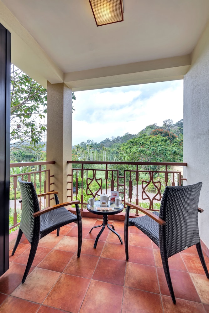 Club Mahindra Virajpet 34/74