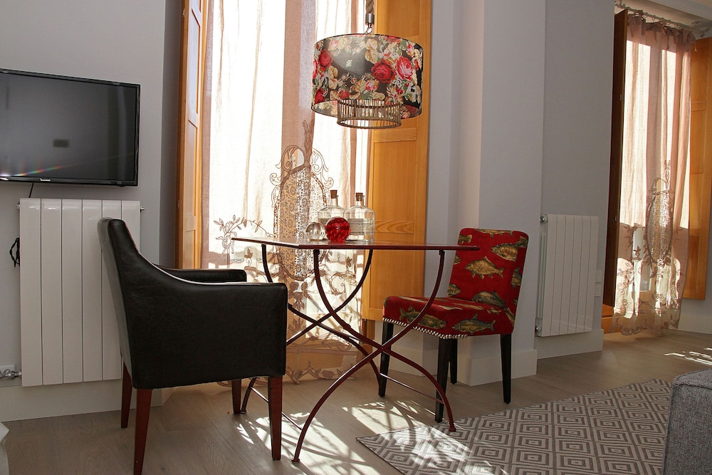 Principia Suites 39/43