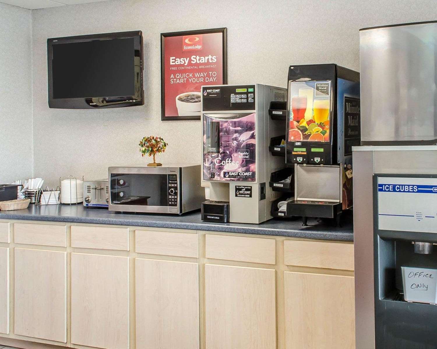 Econo Lodge Frackville 13/14