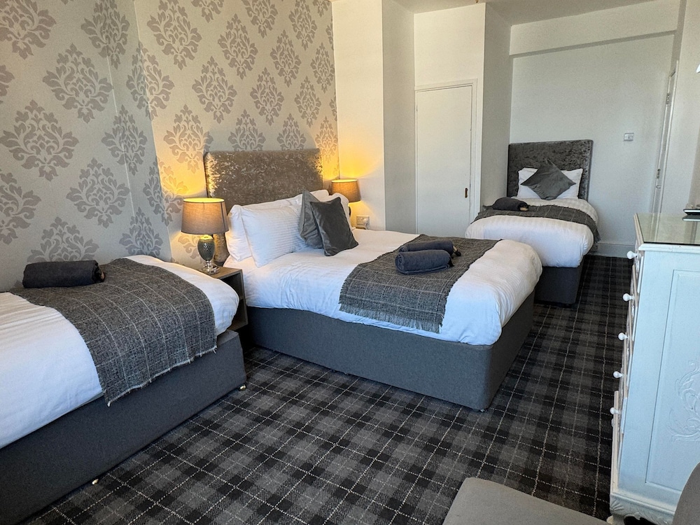 The Jubilee Hotel 7/50