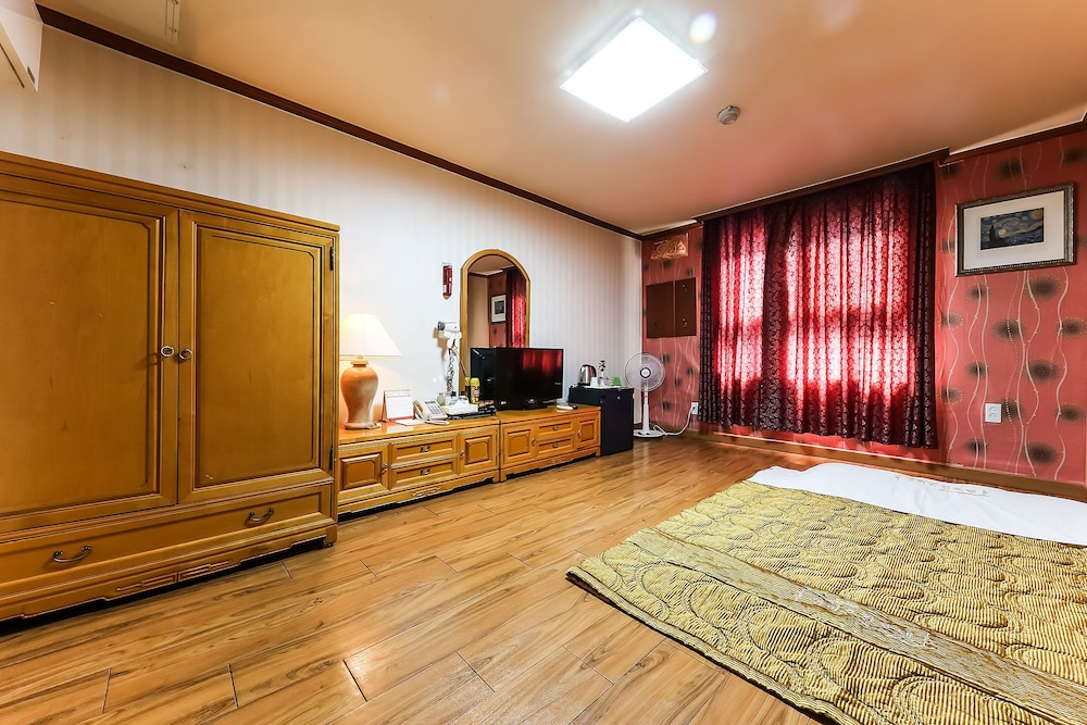 Kyungha Spa Hotel 29/56