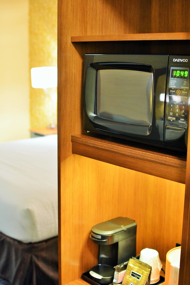 Fairfield Inn Suites Omaha Northwest 13/43