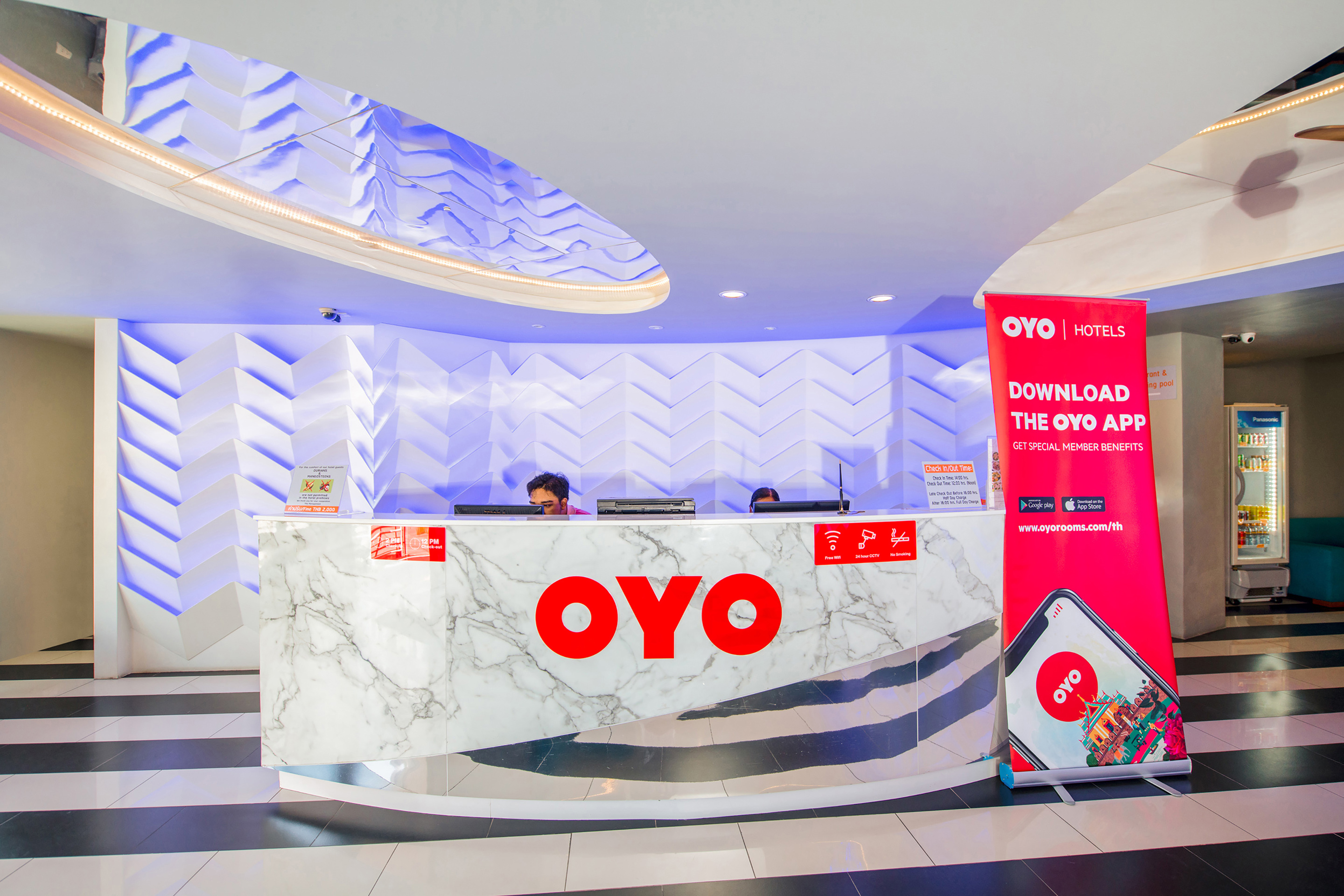 OYO 241 Ratana Hotel Sakdidet 5/25