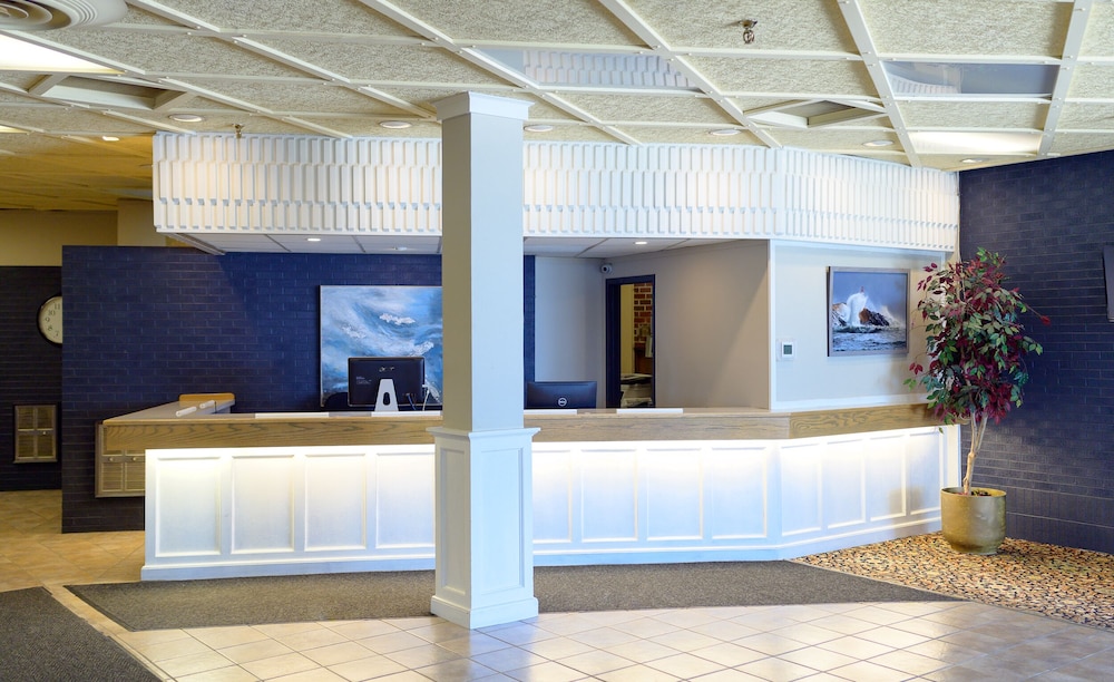 Rodd Grand Yarmouth Hotel 8/52