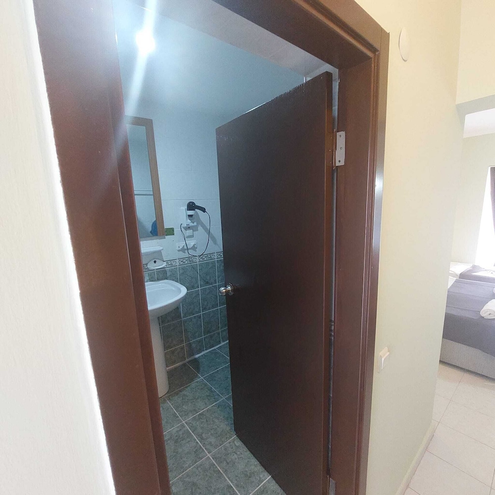 Pigale Beach Resort 66/66