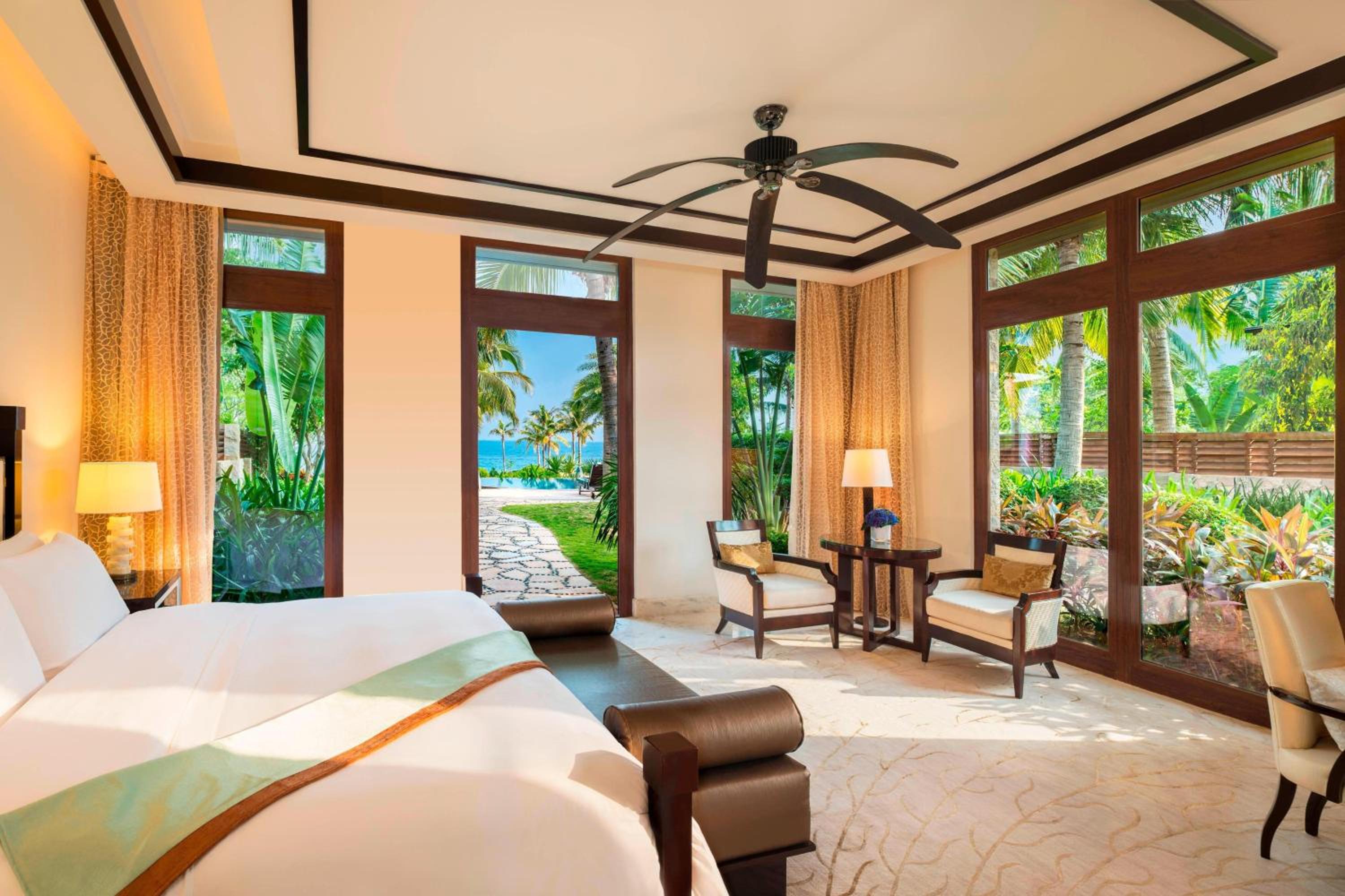 1 Bedroom, Villa, King Bed, Sea Front, Sea Side, Private Pool, Pool Access، The St Regis Sanya Yalong Bay Resort 3/6