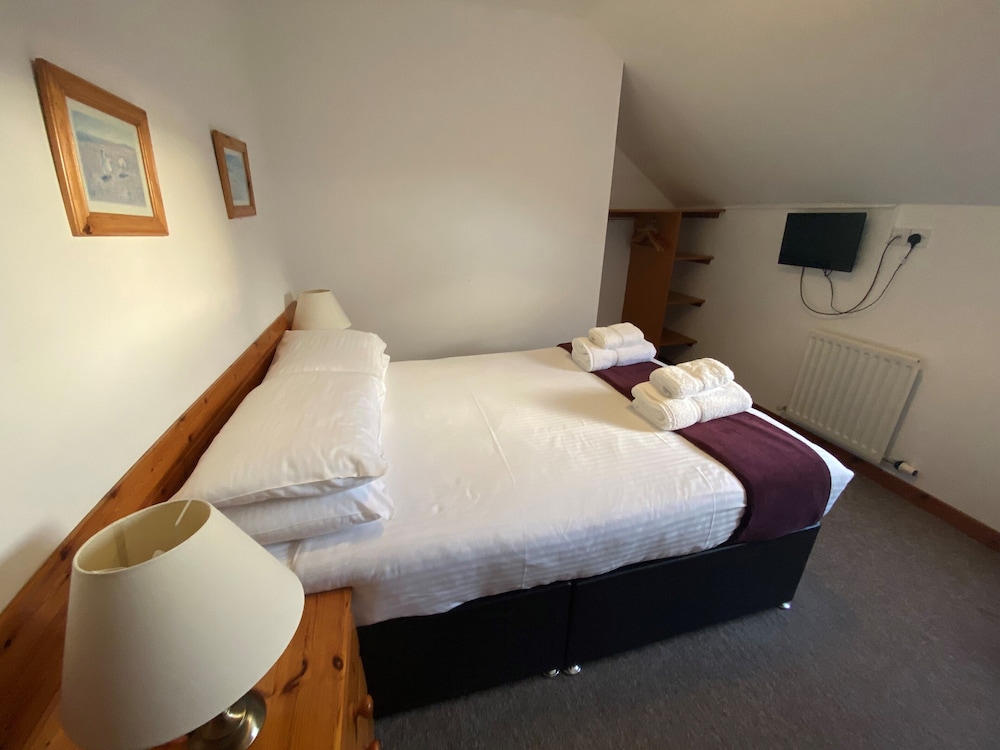 Smithton Hotel 17/70