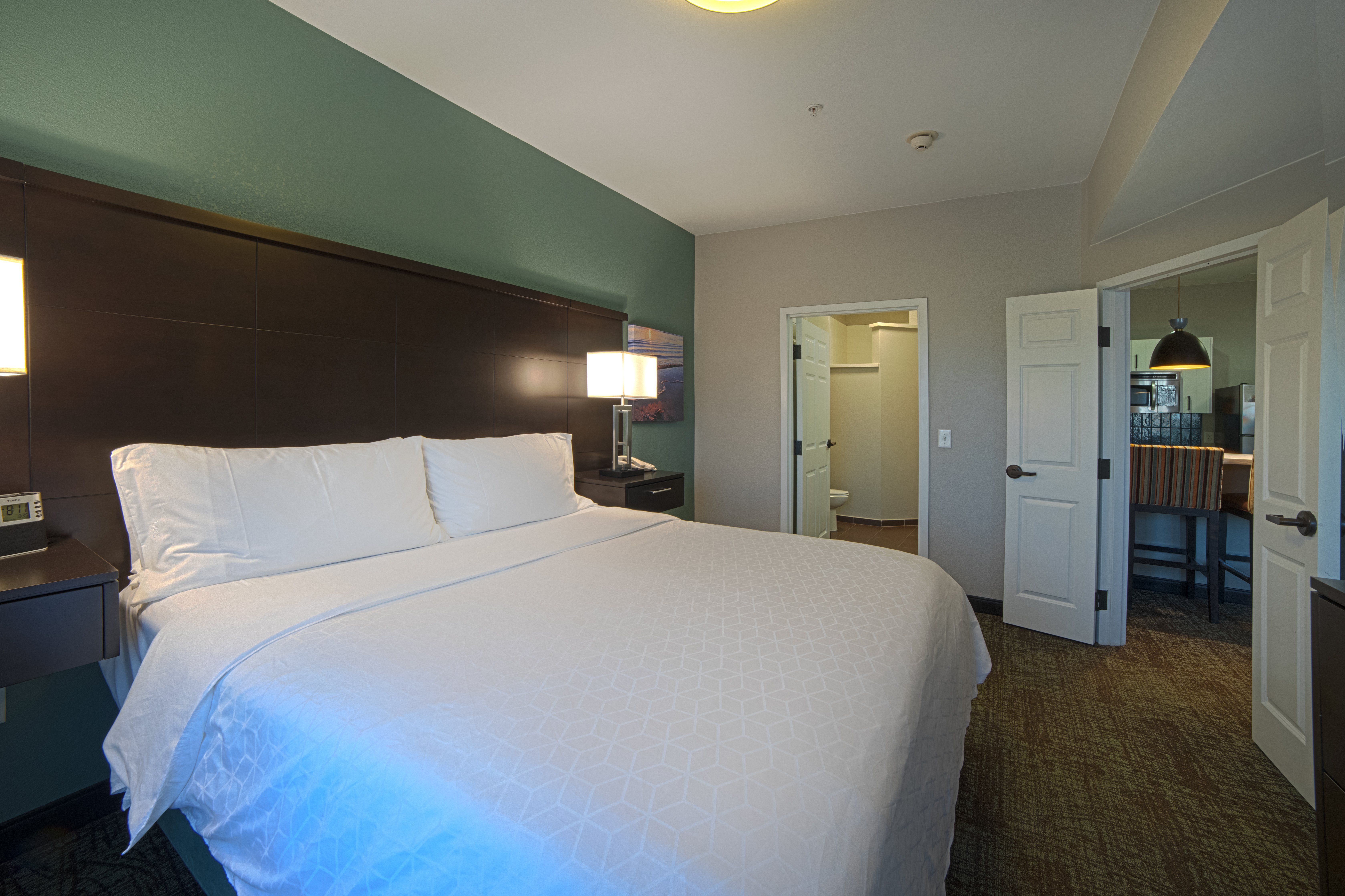 Staybridge Suites Houston-Nasa/Clear Lake 17/80