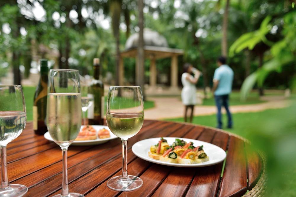 Marriott Executive Apartments Lakeside Chalet Mumbai 27/38