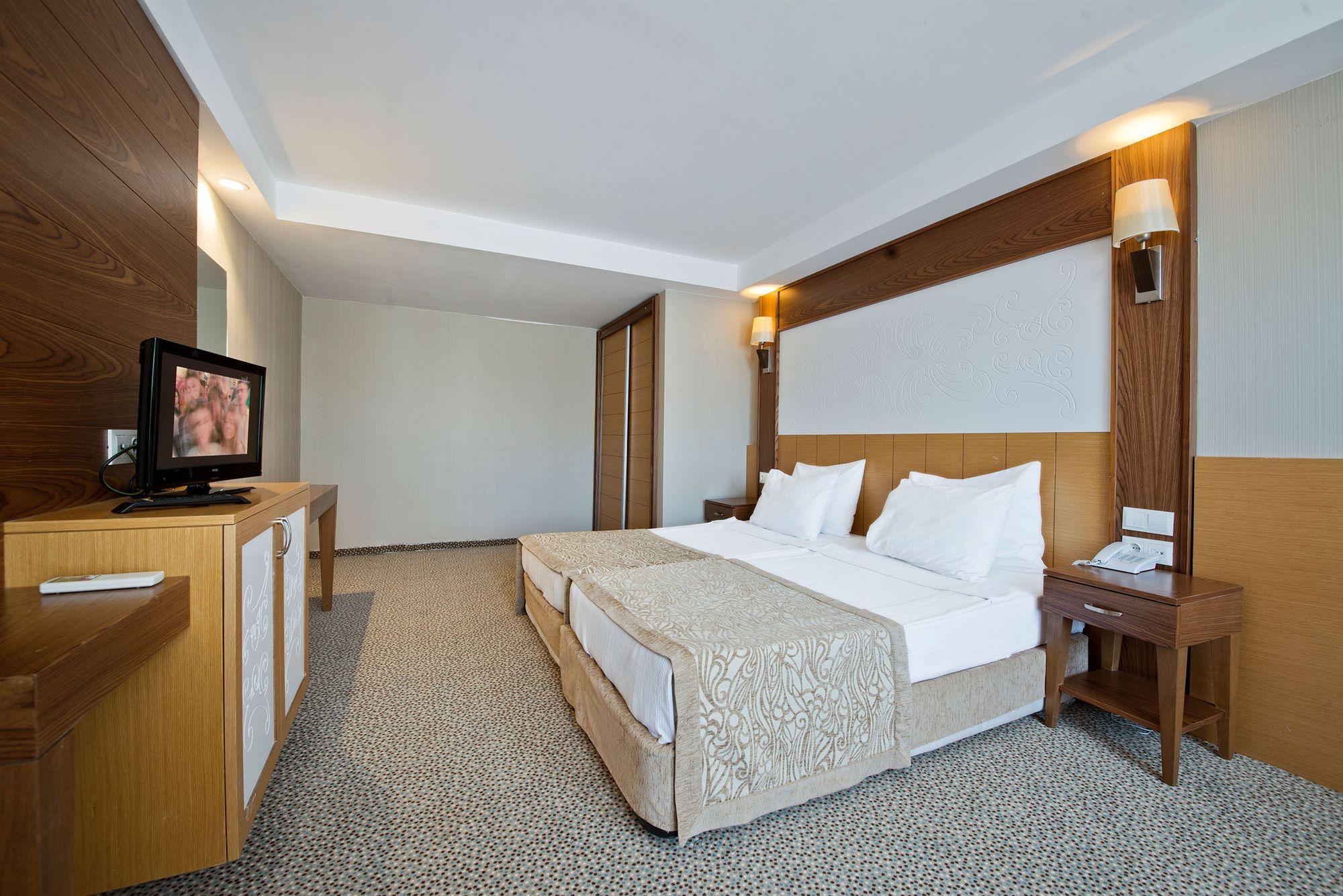 MC Beach Resort Hotel 19/53