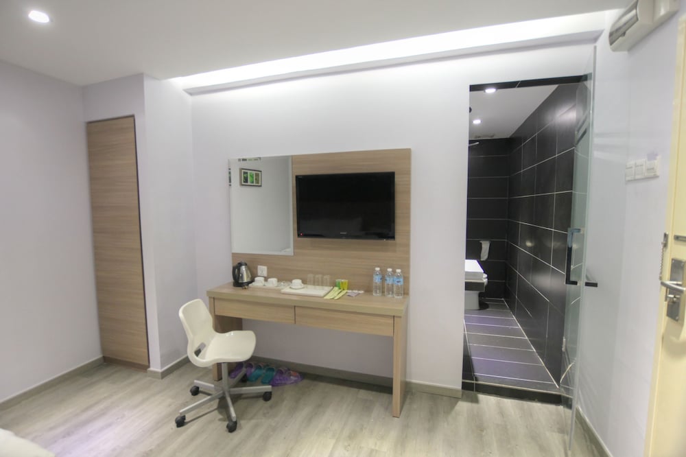 Hotel 99 - Pusat Bandar Puchong 36/48