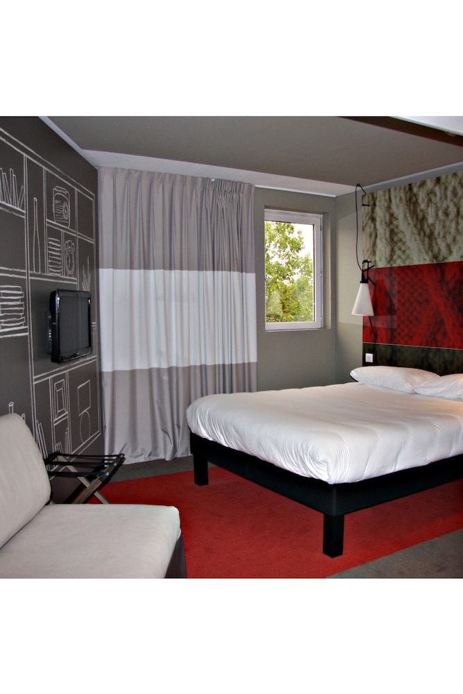 Ibis Toulouse Purpan 28/73