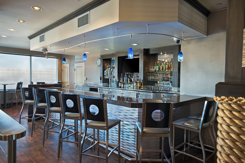 Oxford Suites Silverdale 45/59