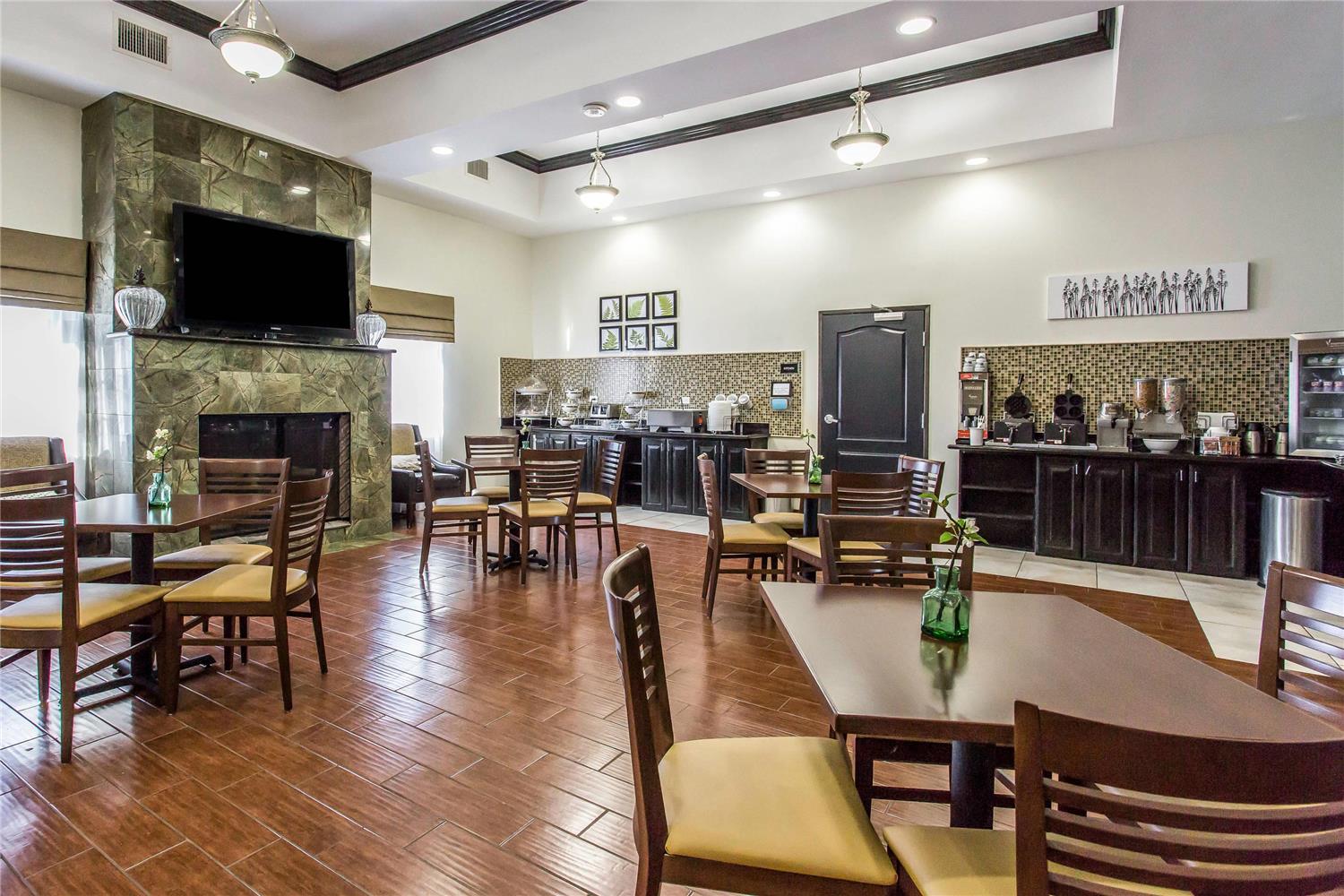 Sleep Inn & Suites West Medical Center 13/19