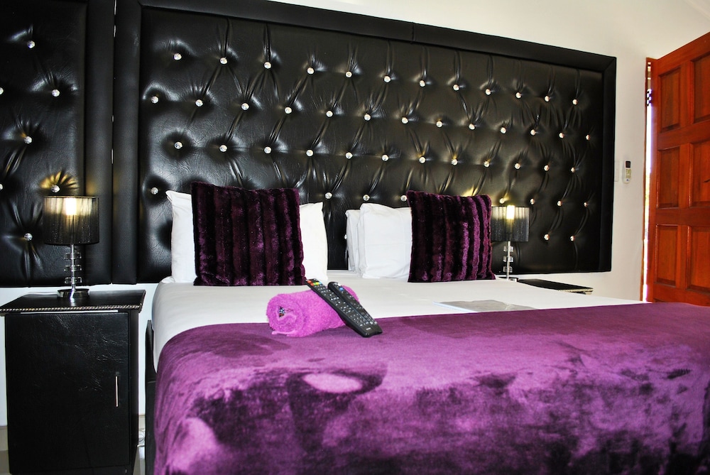 Lapologa Bed And Breakfast 13/34