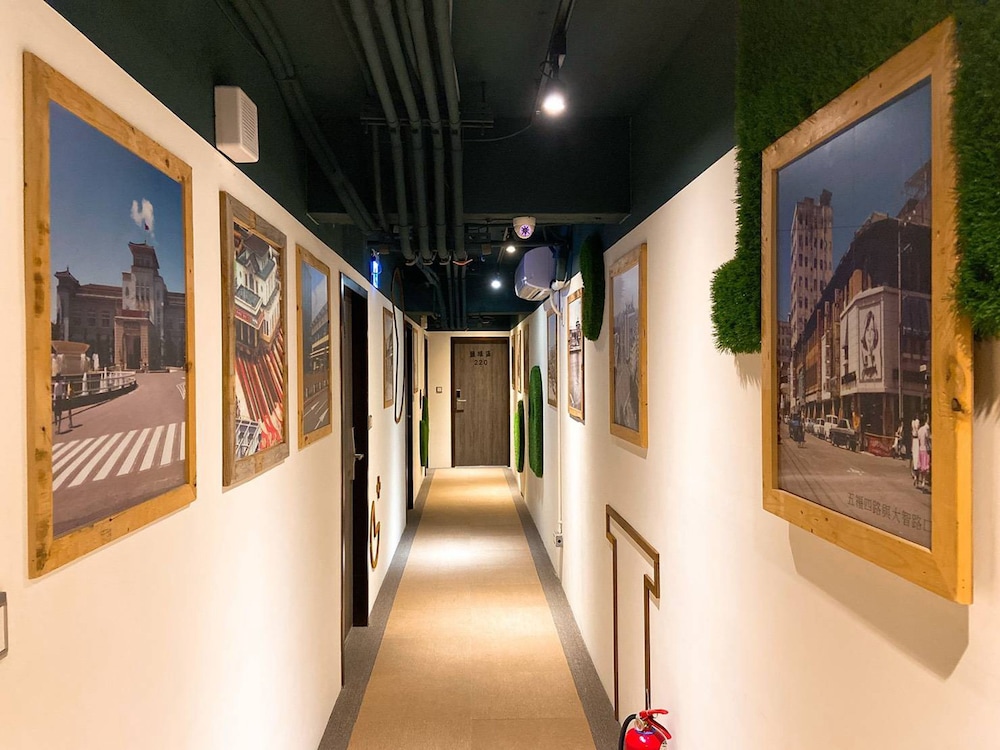 R10 Eco Hotel 41/50