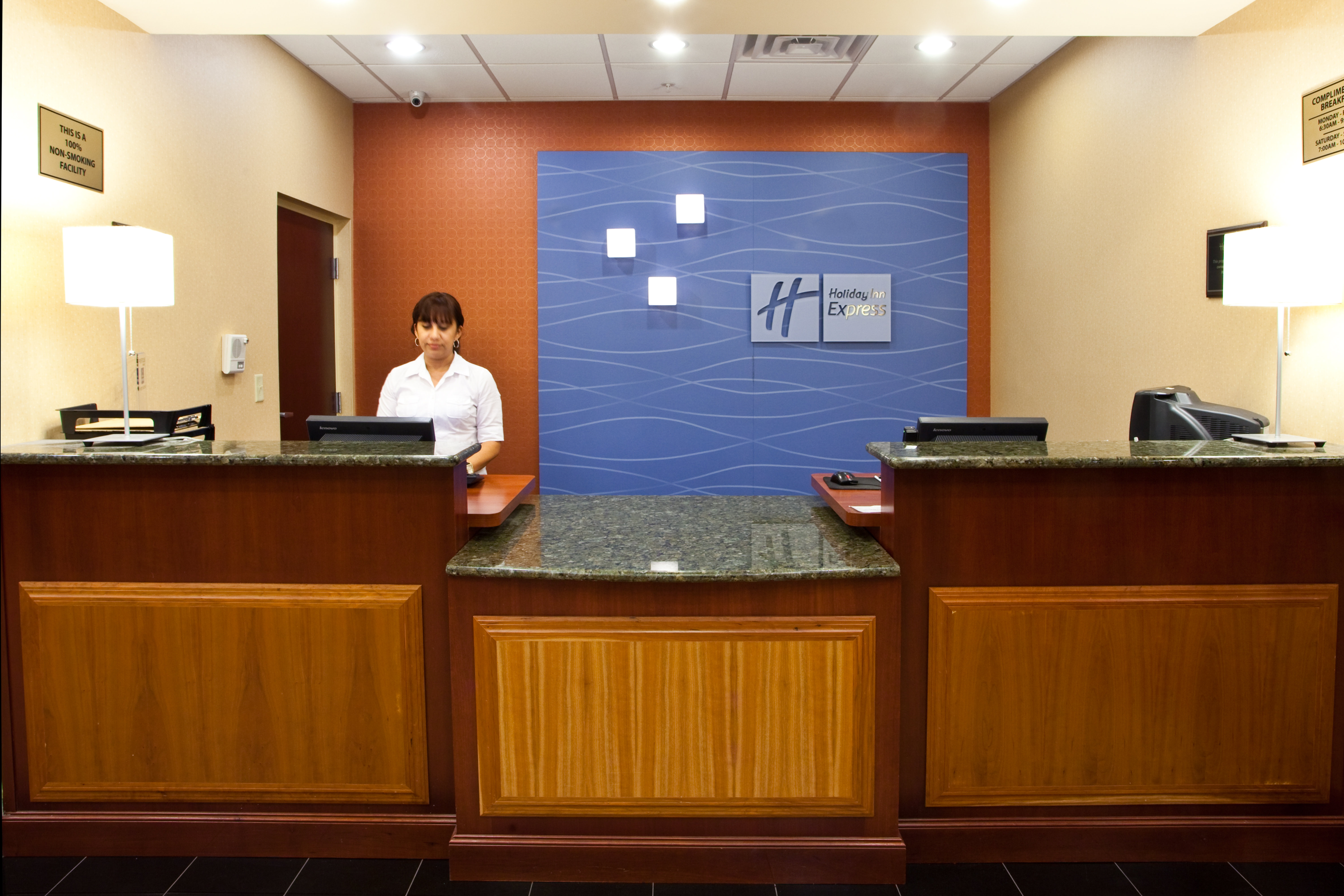 Holiday Inn Express Stuart 18/57