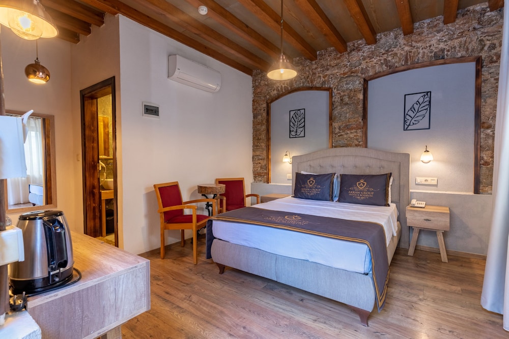 AKKAN LUXURY HOTEL 22/84
