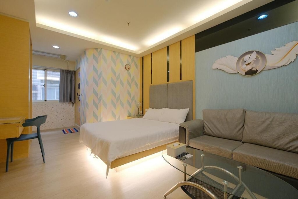85 Asia Hotel 51/69