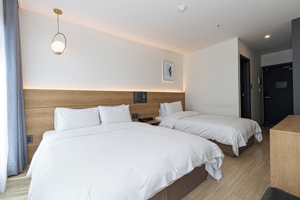 Hotel the Grang Jungmun 17/50