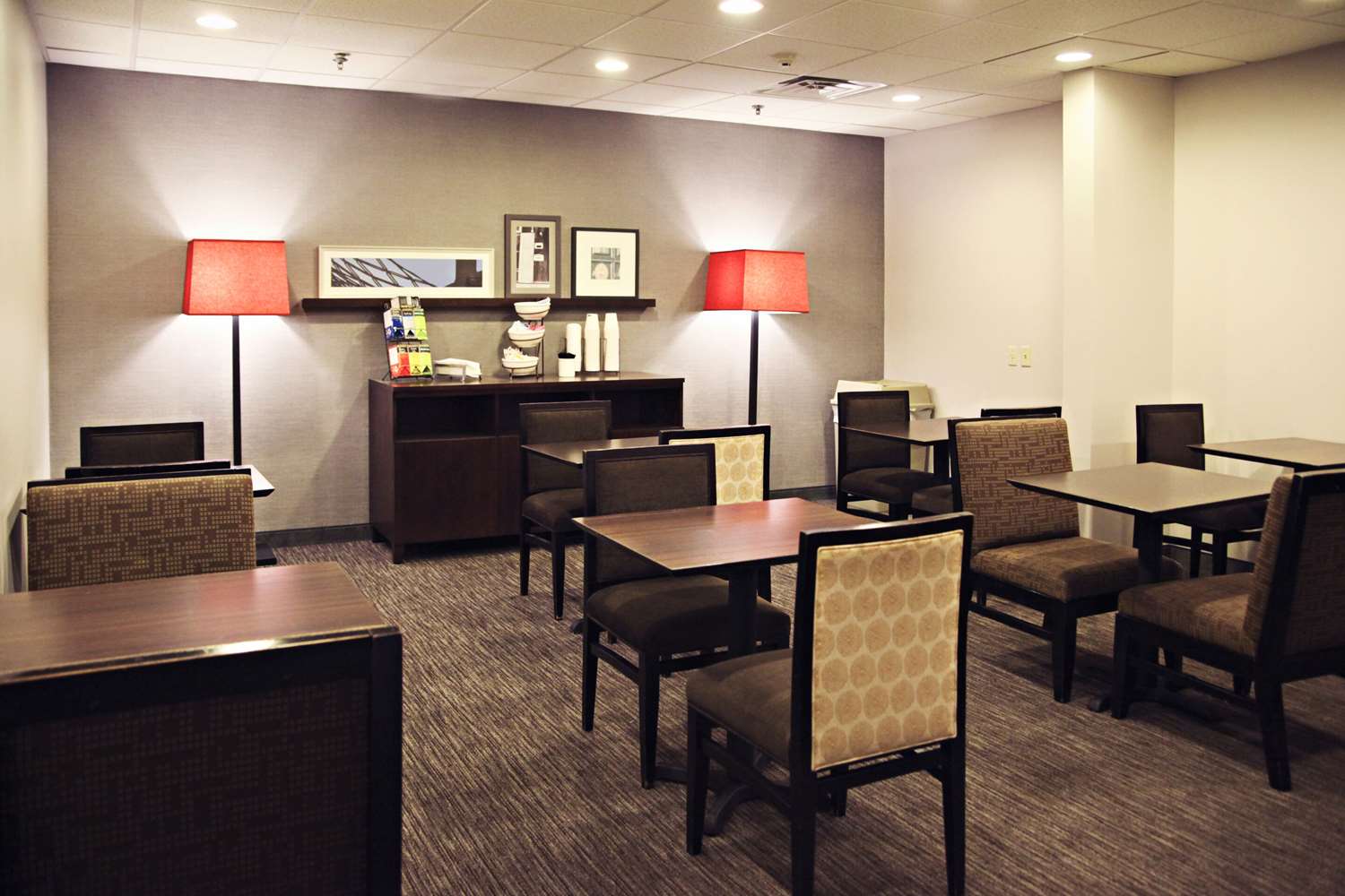 Country Inn Suites By Radisson Frackville Pottsville Pa 23/32