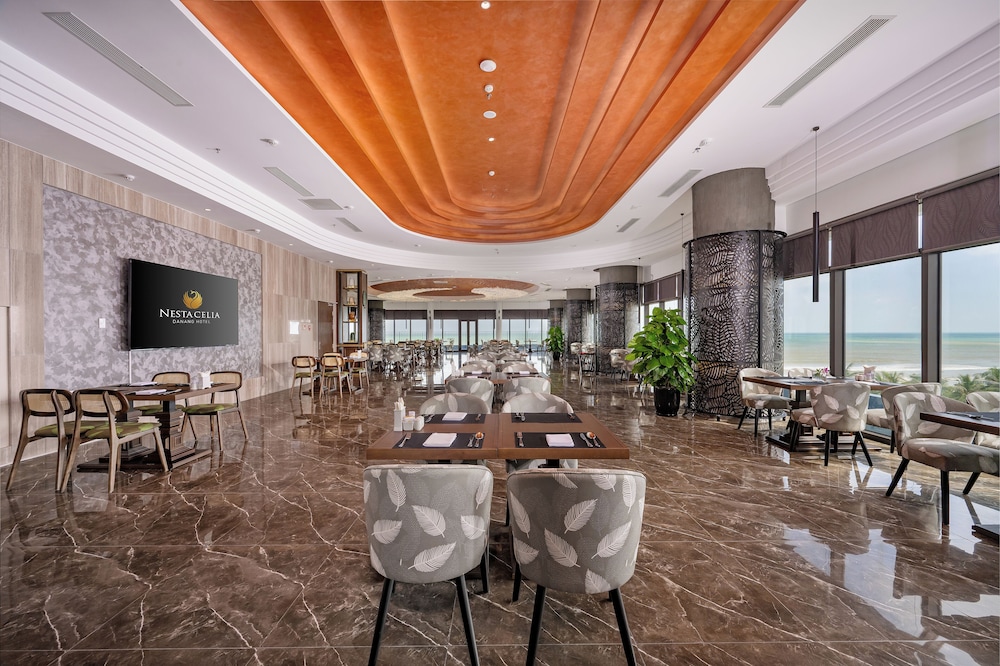 Nesta Celia Danang Hotel 38/50