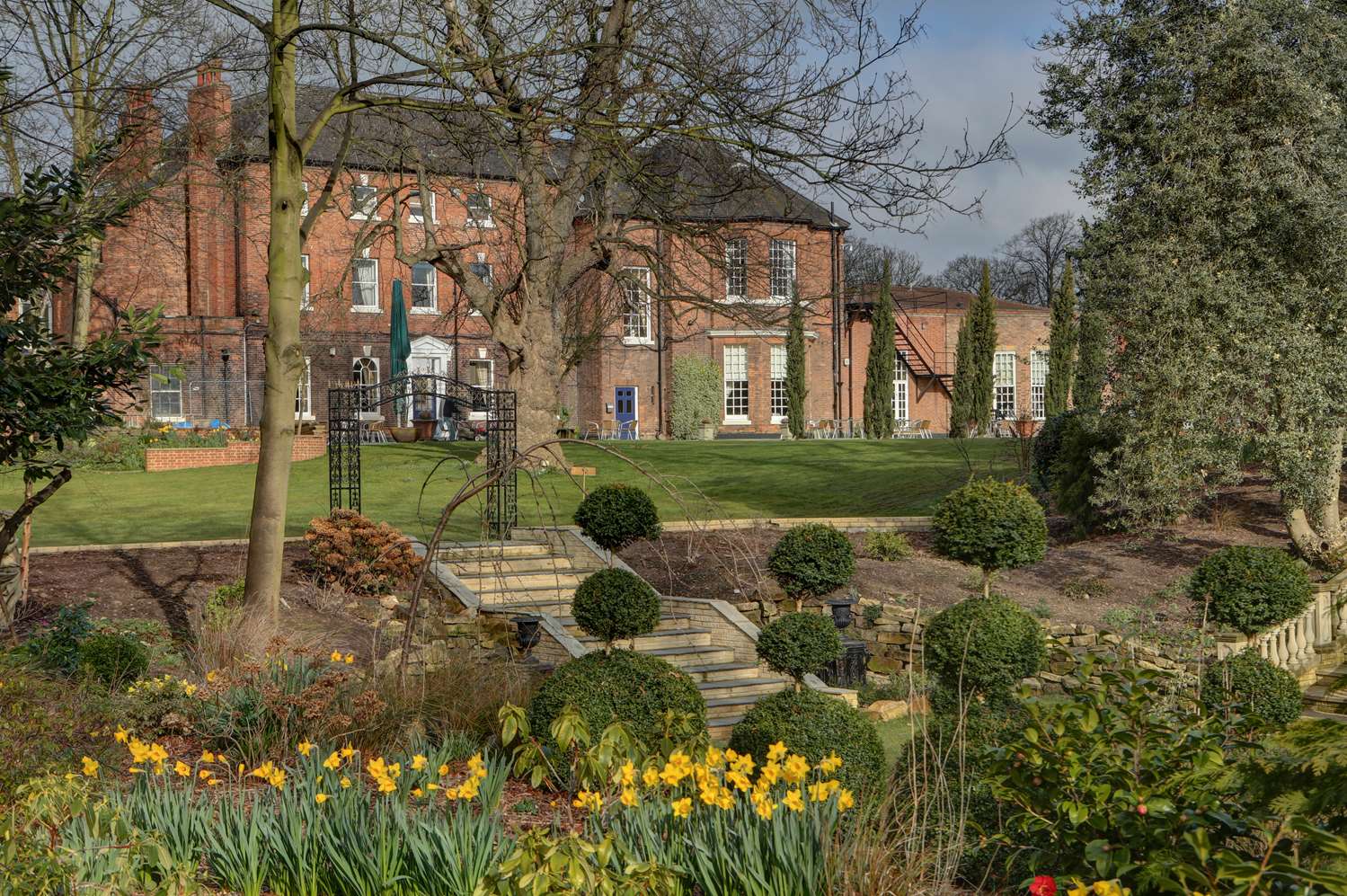West Retford Hotel, Signature Collection 45/46