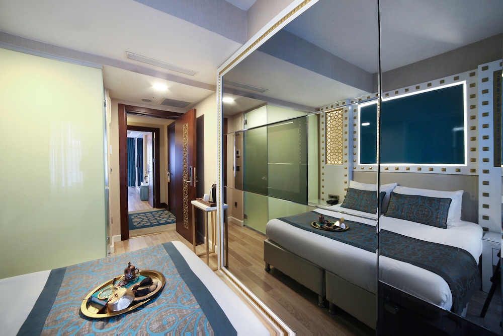 Great Fortune Hotel & SPA 27/70