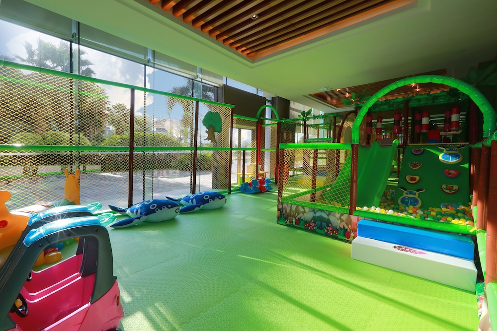 Xiamen International Conference Center Hotel 40/49