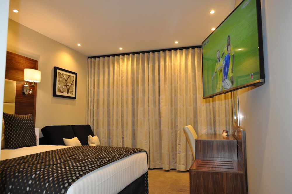 The Devon Hotel 18/43