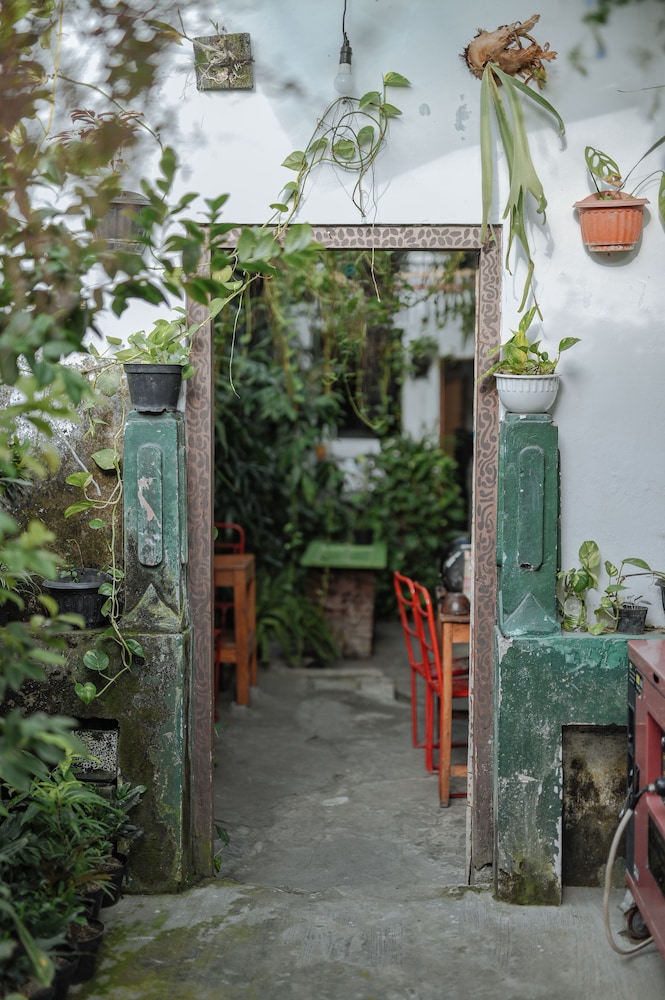 Snooze Guesthouse Yogyakarta - Hostel 41/50