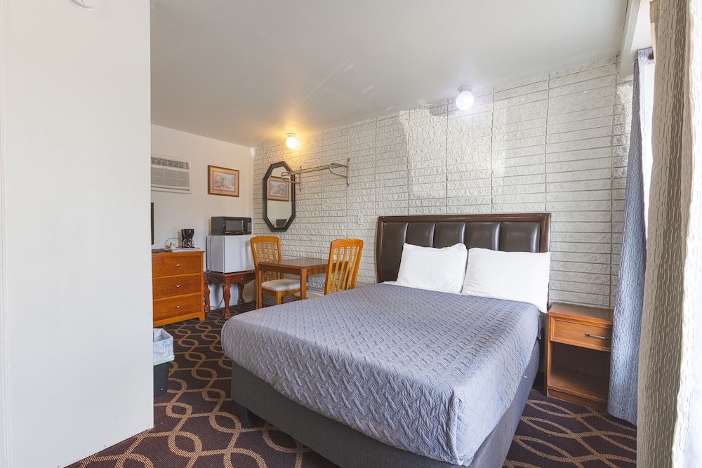 Sonrise Inn Lincoln Hwy By OYO 37/57
