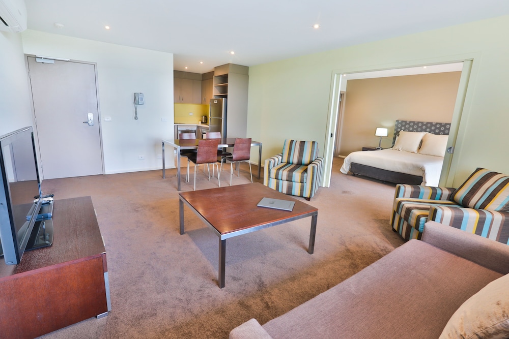Lady Bay Resort 29/36