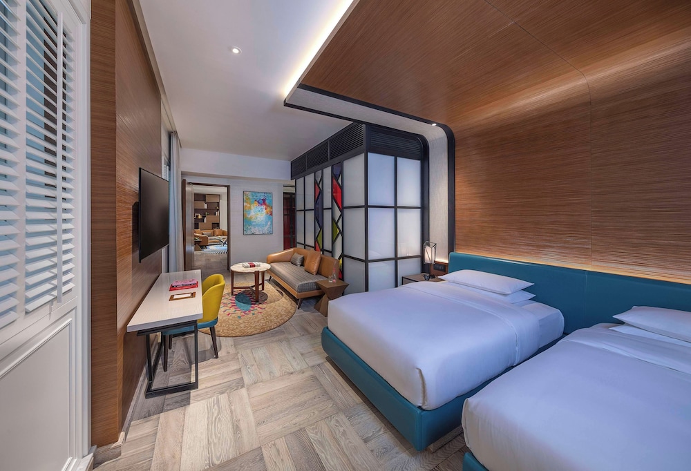 ANDAZ, DELUXE, TWIN BEDS