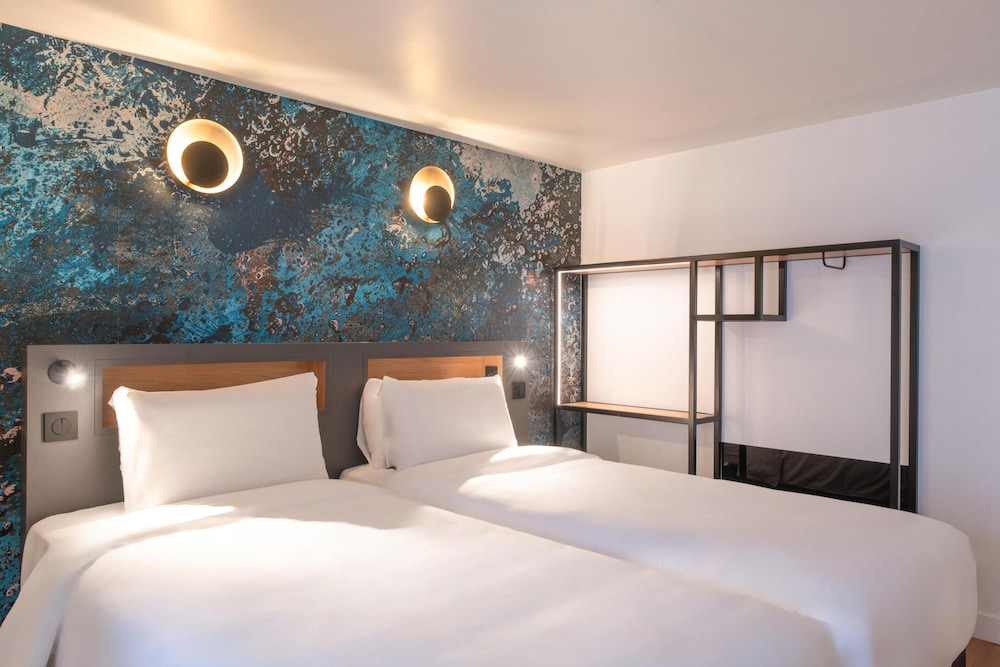 غرفة سوبيريور بسريرين منفصلين، Kyriad Argenteuil 3/10