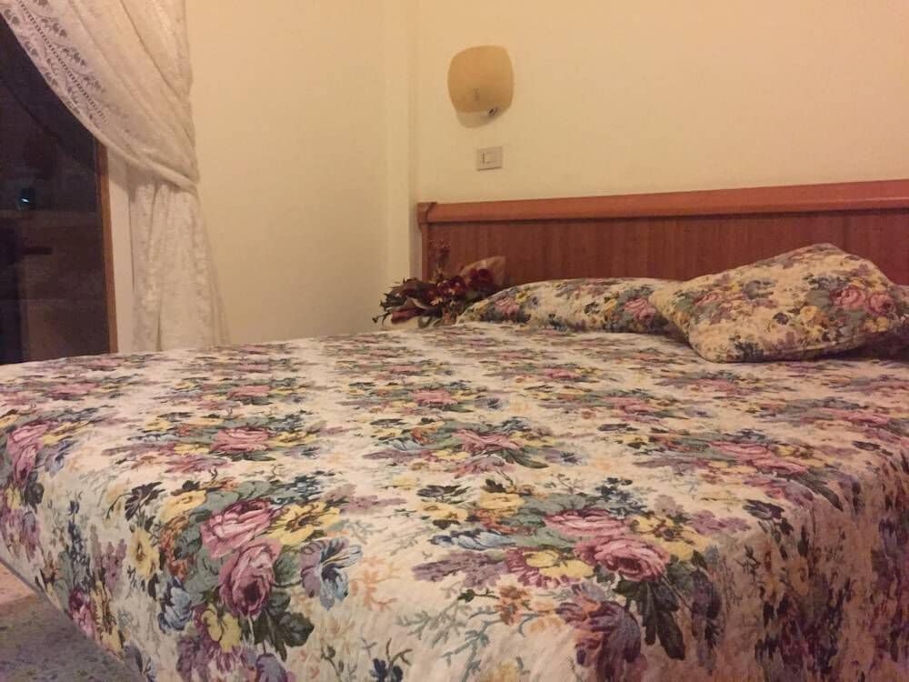 Standard, Double Bed