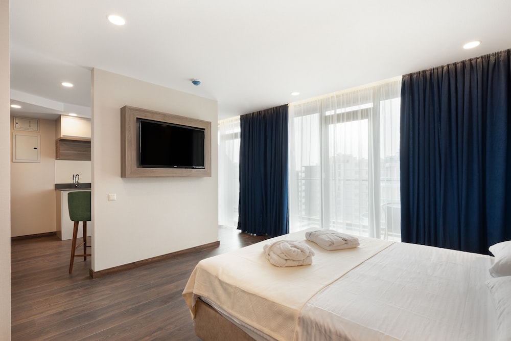 Wyn Residence Batumi 12/38