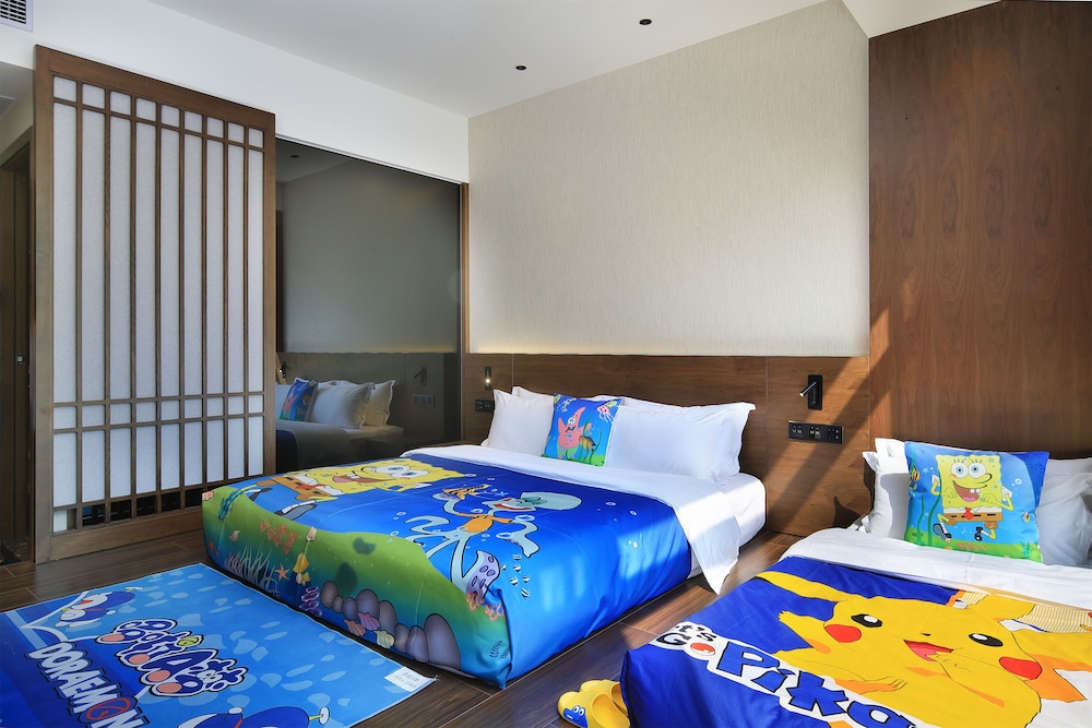 Riverside Wing Hotel Guilin 11/50
