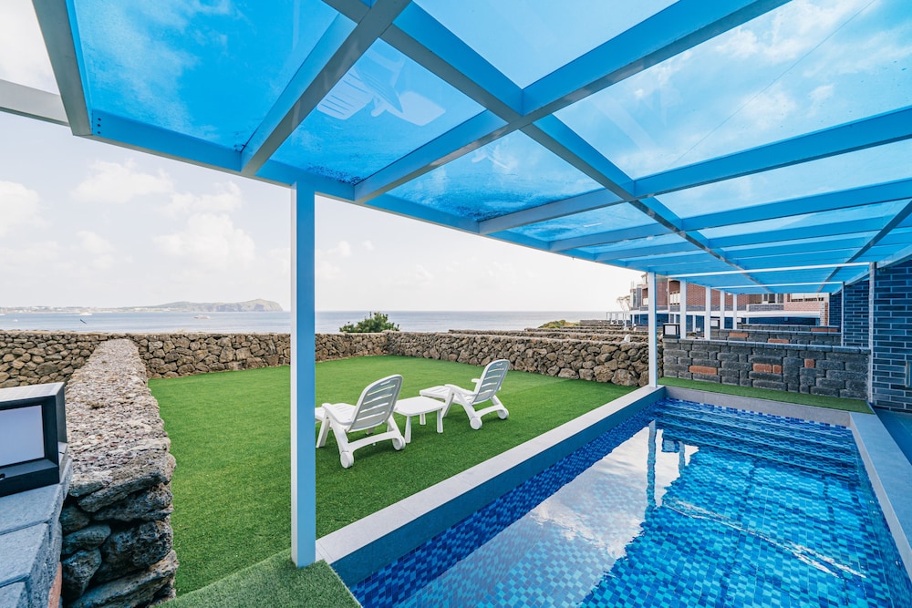 The cloud pool&spa [VR] 25/50