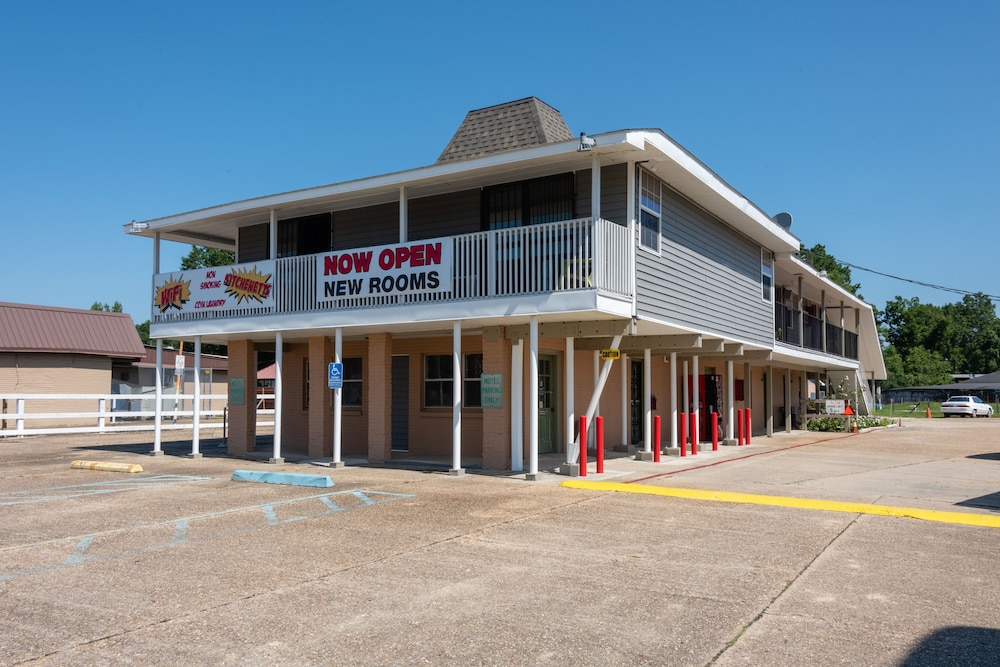 Budget Inn & Suites 49/56